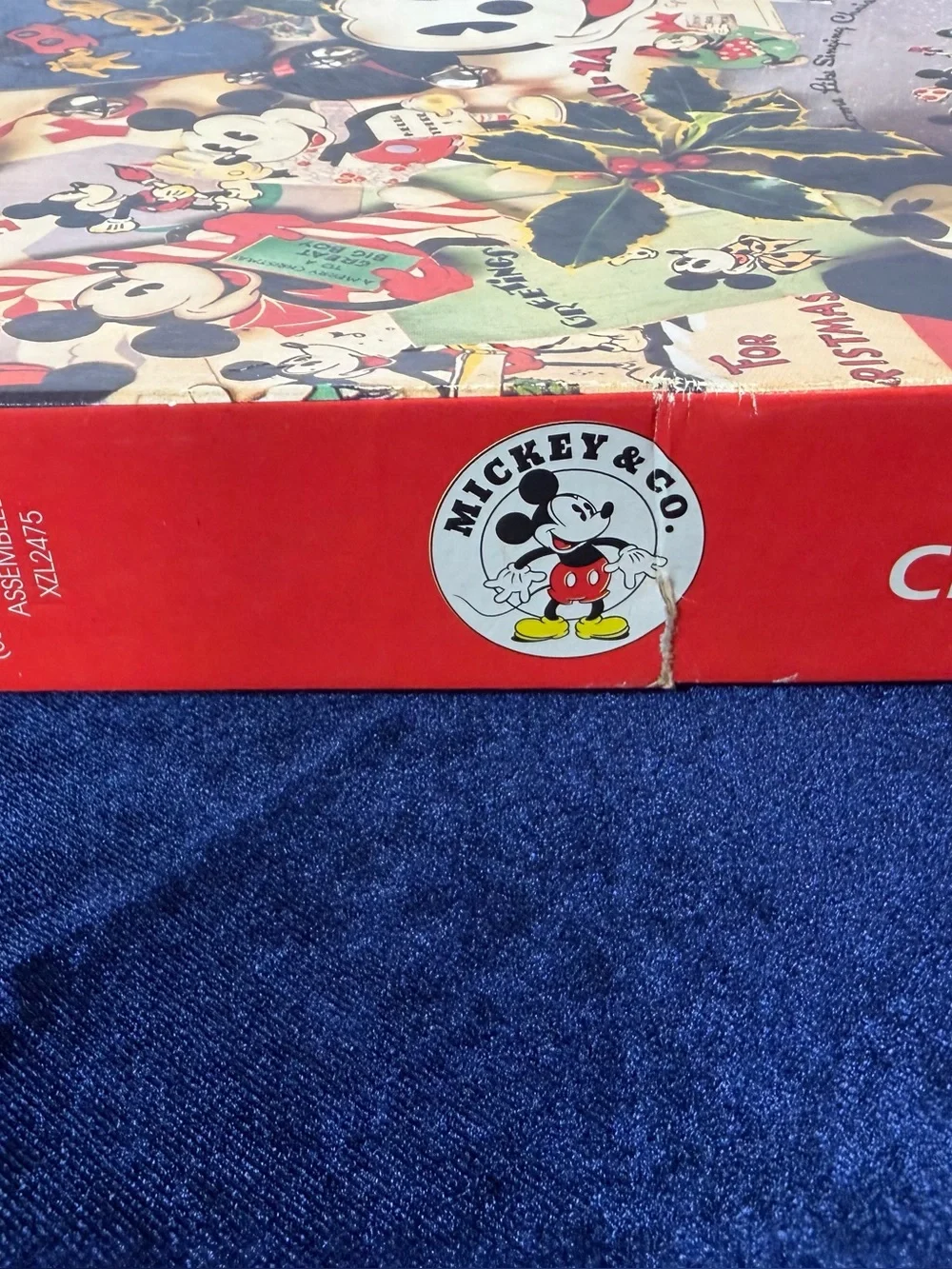 Mickey’s Christmas Memories Springbok Puzzle 500 Pc Disney Mickey Mouse Open Box